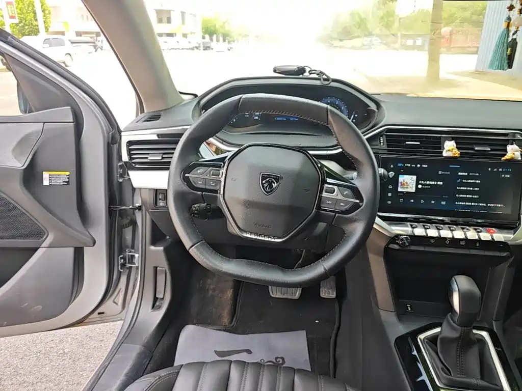 Peugeot 408 2025 2024 360THP Dá Dá Edition Latour