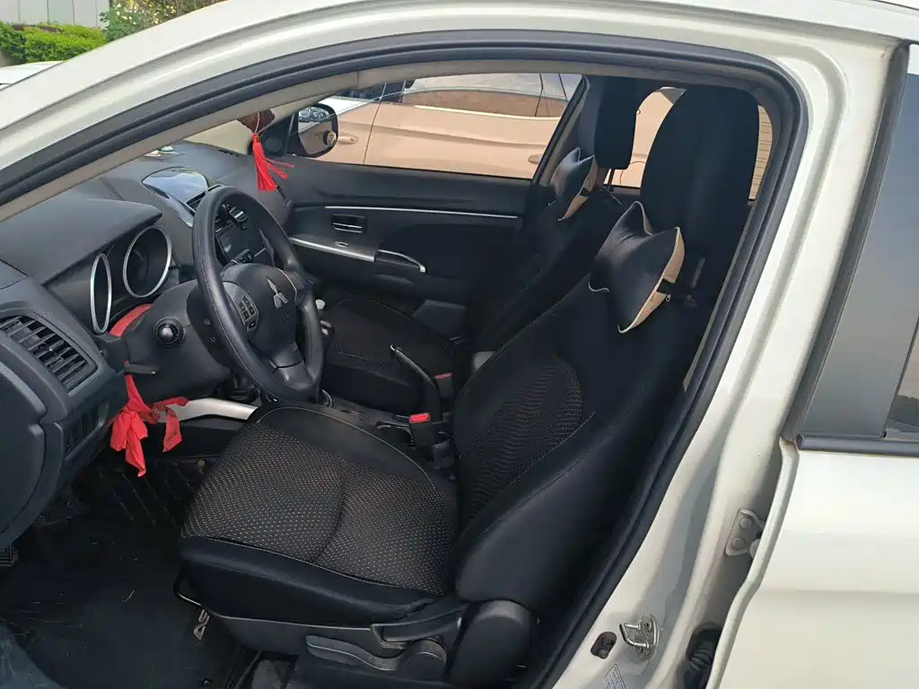 Mitsubishi ASX 2017 2016 1.6L Manual 2WD Pioneer Edition