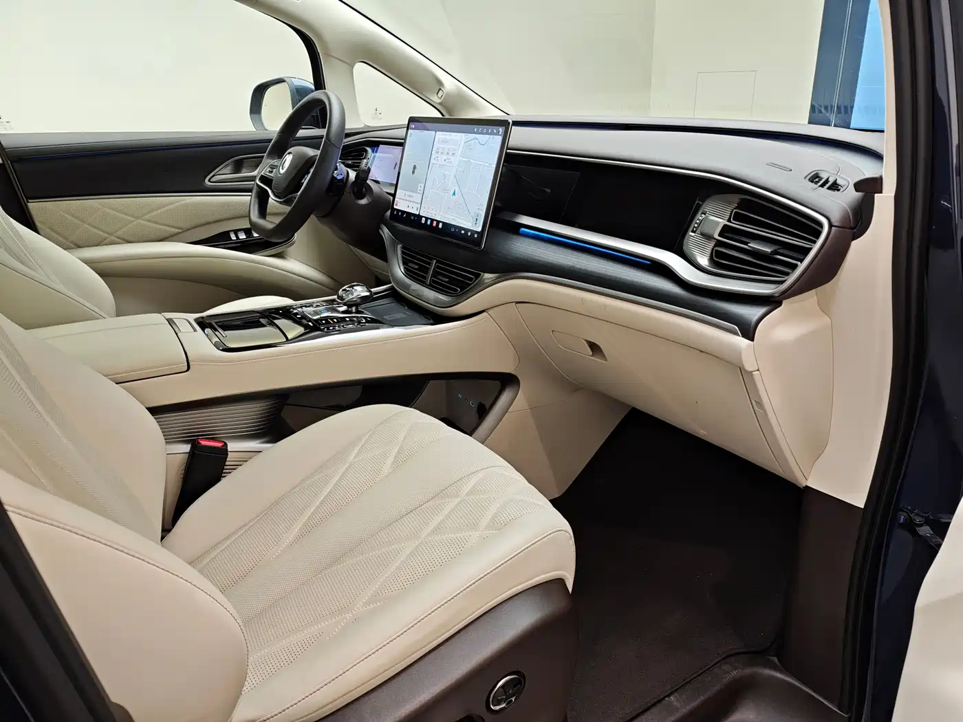 Denza D9 2025 Model DM-i Smart Drive Edition 1020 AWD Flagship фото 9