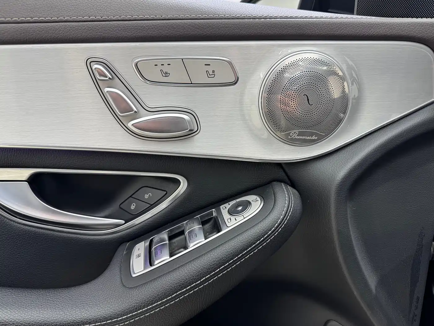 Mercedes-Benz GLC 2021 GLC 260 L 4MATIC Sporty фото 13