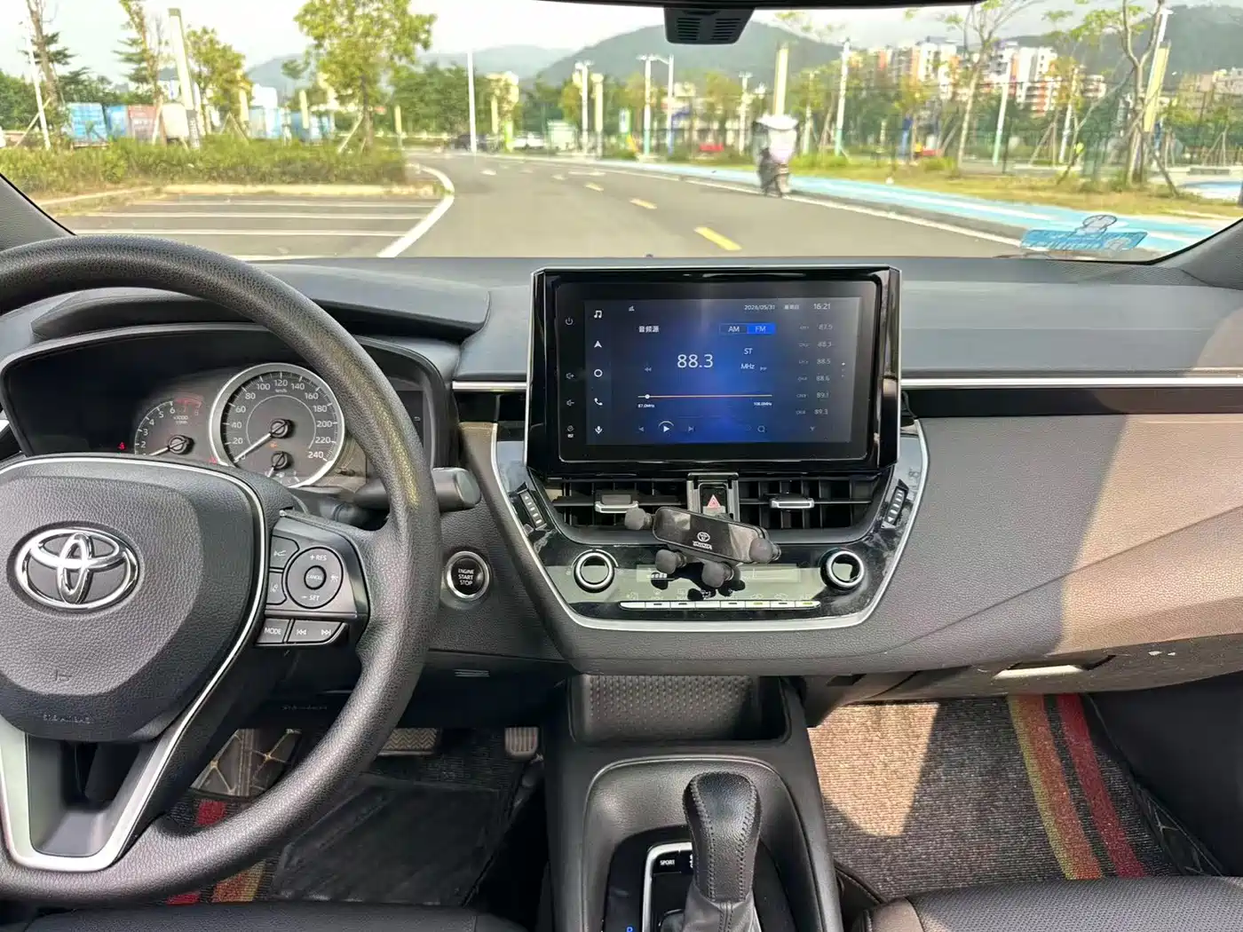Toyota Levin 2021 185T CVT Luxury Edition фото 14