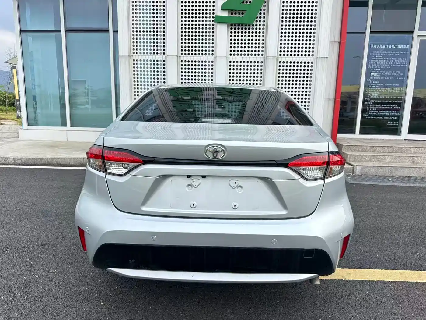 Toyota Levin 2021 185T CVT Luxury Edition фото 6