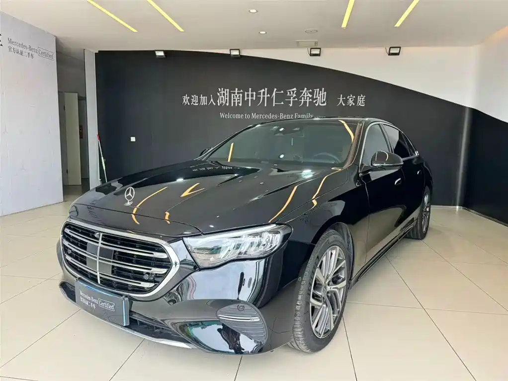 Mercedes-Benz E-Class 2025 E 300 L Fashion