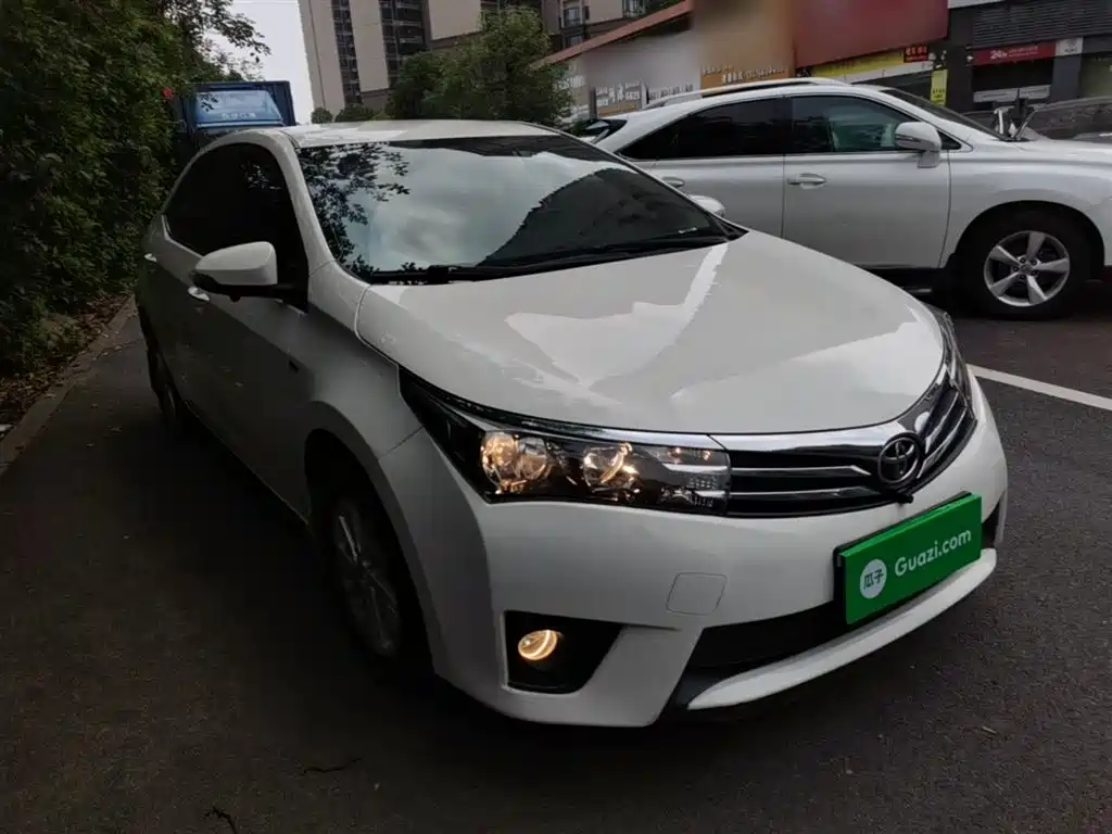 Toyota Corolla 2014 1.6L CVT GL фото 4