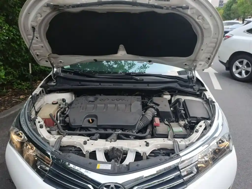 Toyota Corolla 2014 1.6L CVT GL фото 20