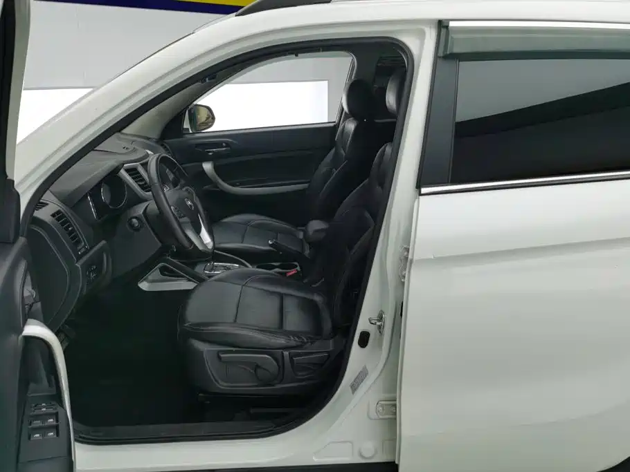 Changan CS35 2015 2015 1.6L Automatic Luxury (China V)