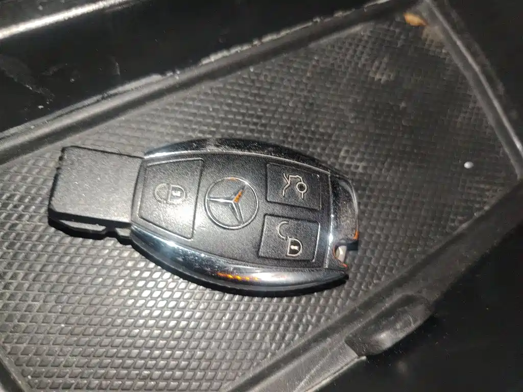 Mercedes-Benz GLC 2016 GLC 260 4MATIC Luxury фото 12