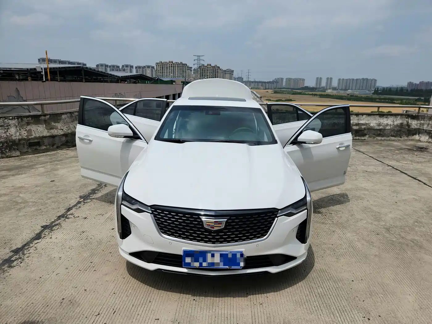 CADILLAC CT4