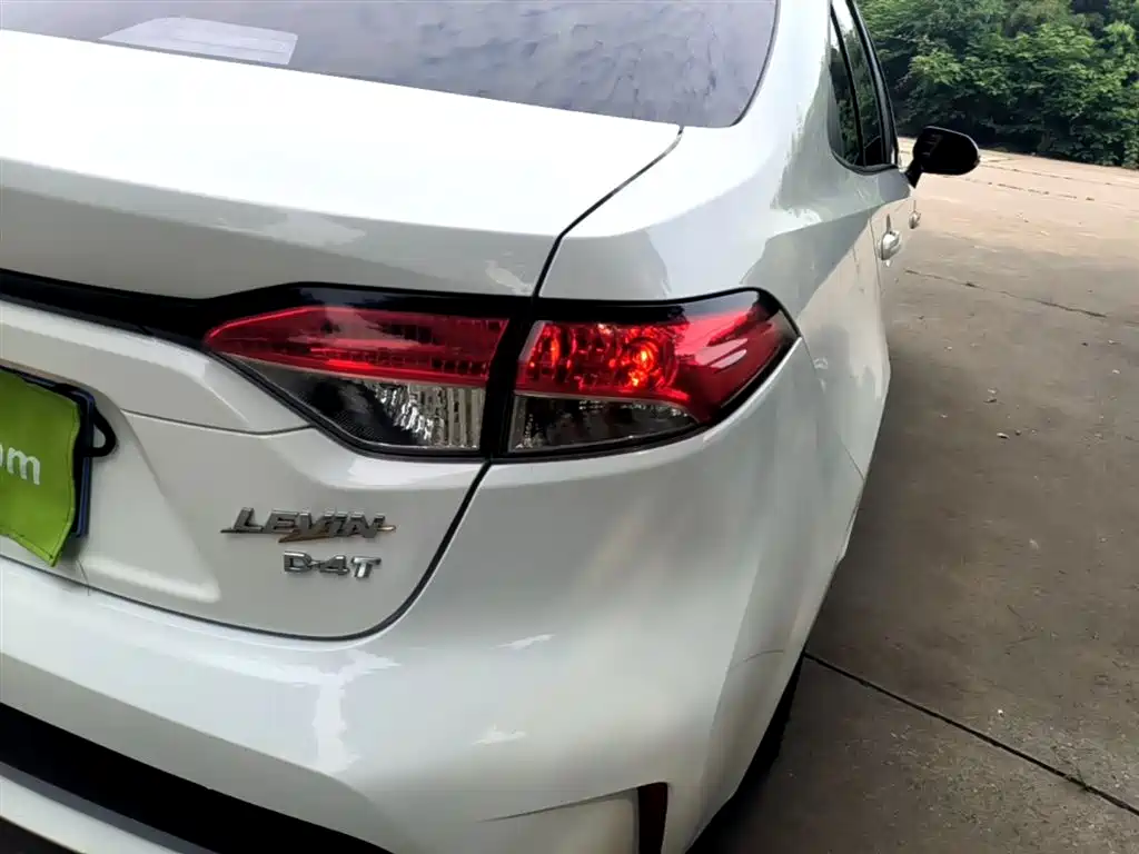 Toyota Levin 2023 185T CVT Luxury фото 8