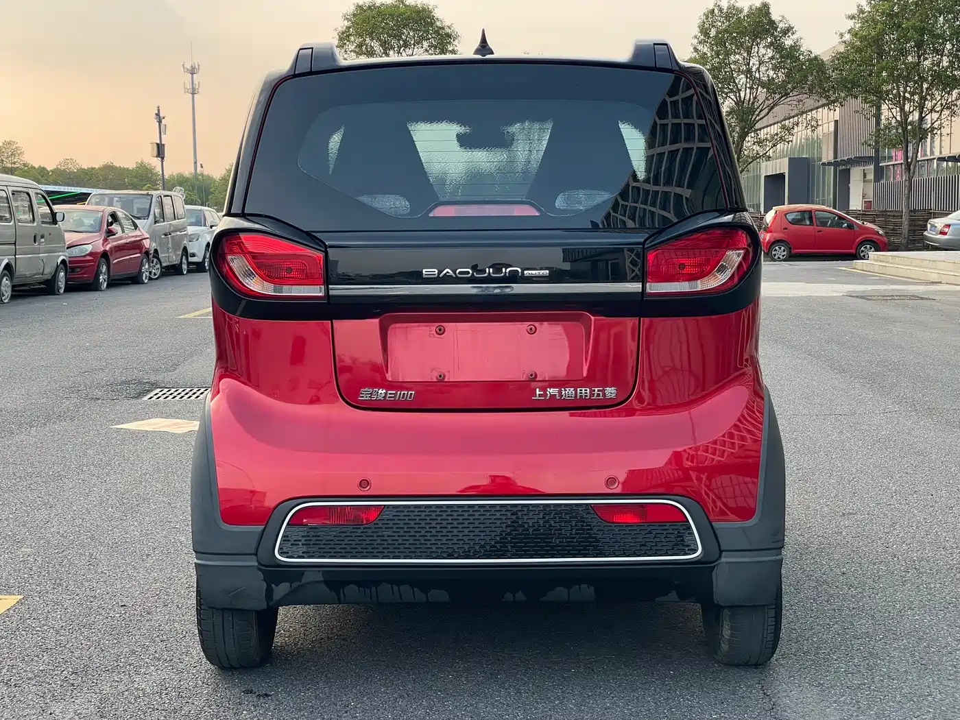 BAOJUN E100