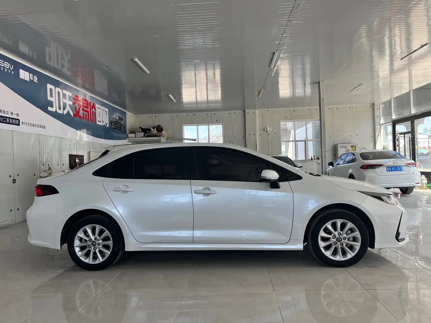Toyota Corolla 2021 1.2T S-CVT Luxury Edition фото 7