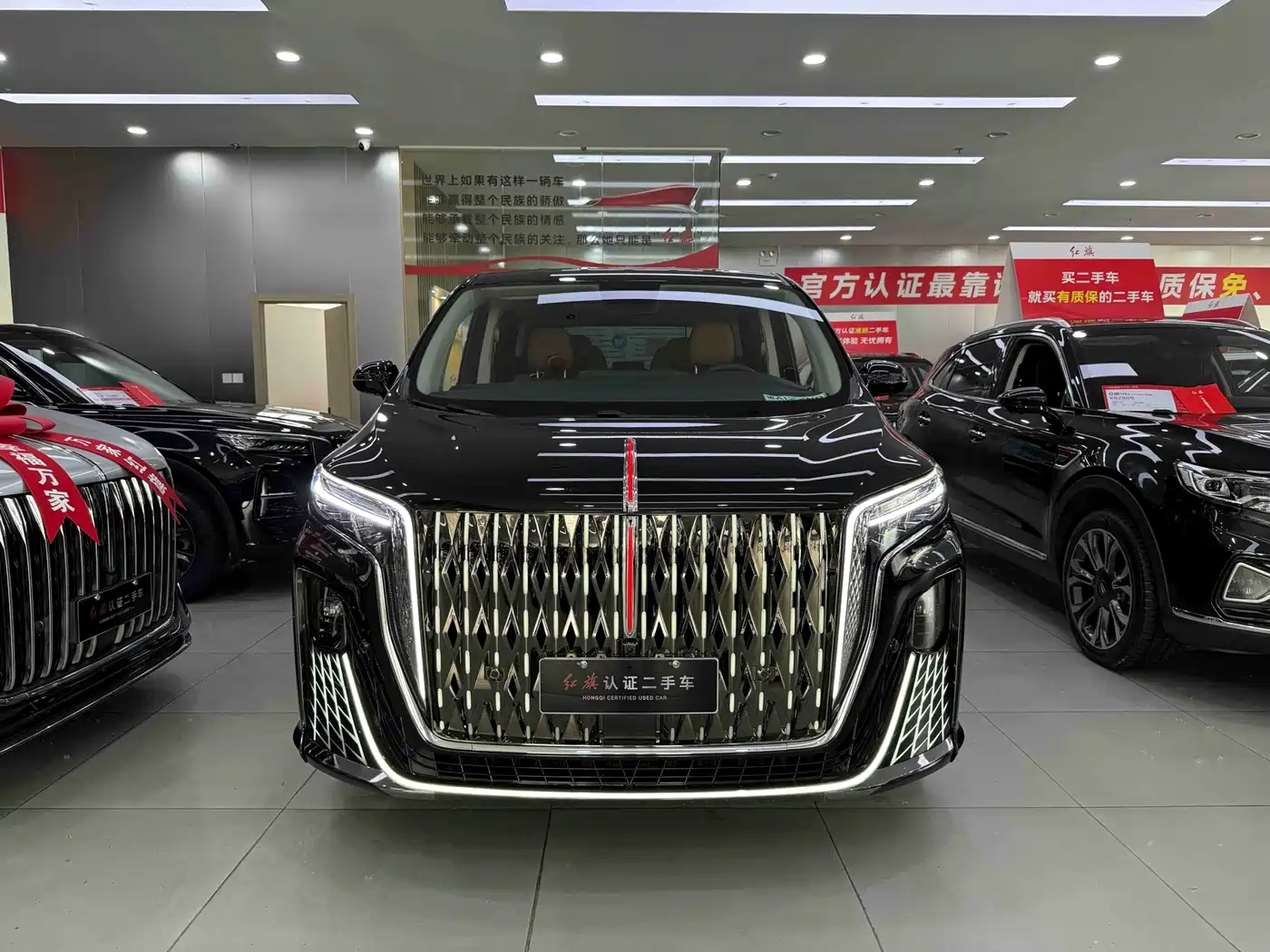 Hongqi HQ9 PHEV 2024 Model 2.0T AWD Business Edition фото 2