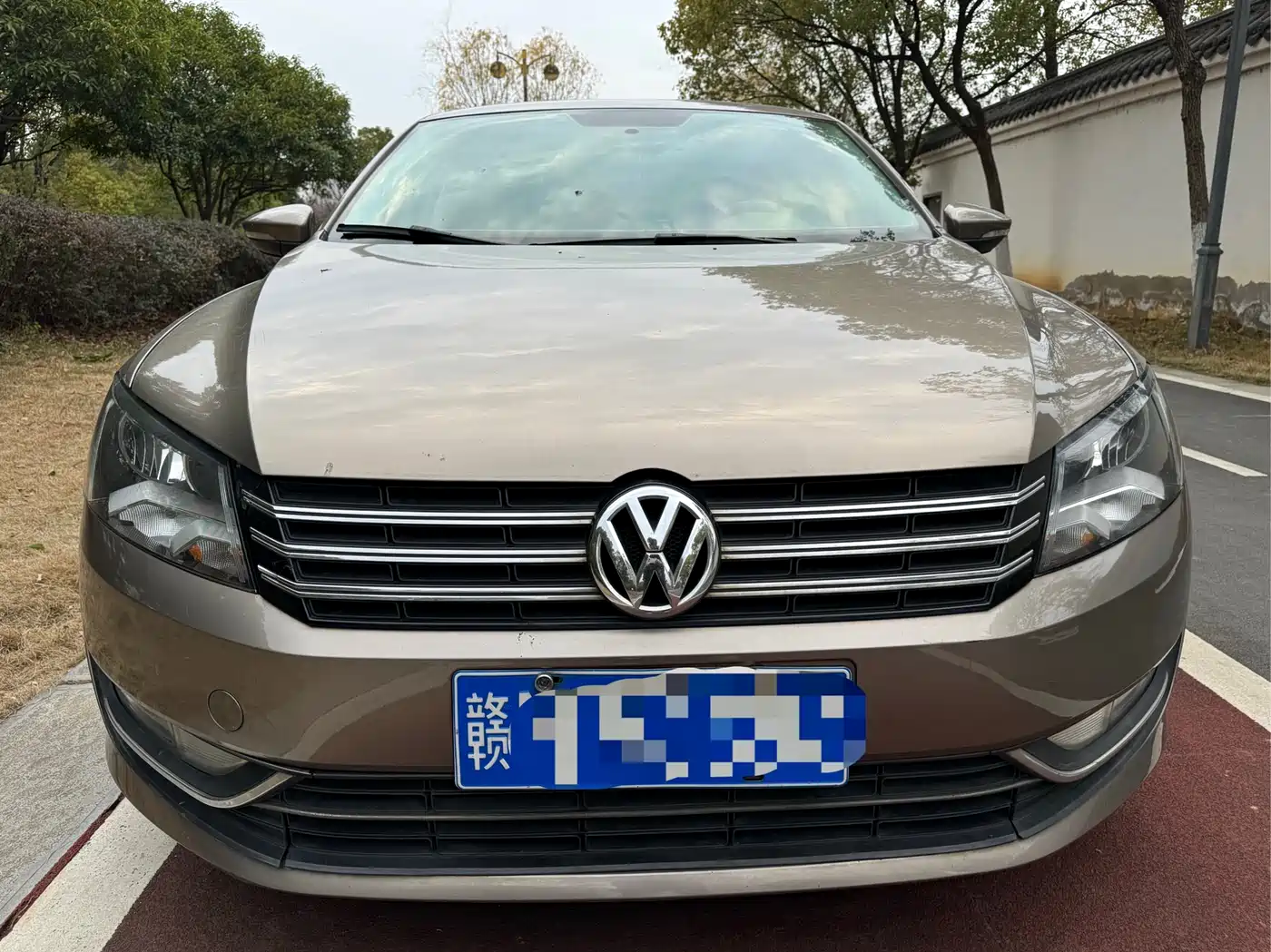 Volkswagen Passat 2013 1.8TSI DSG Zunrong фото 2