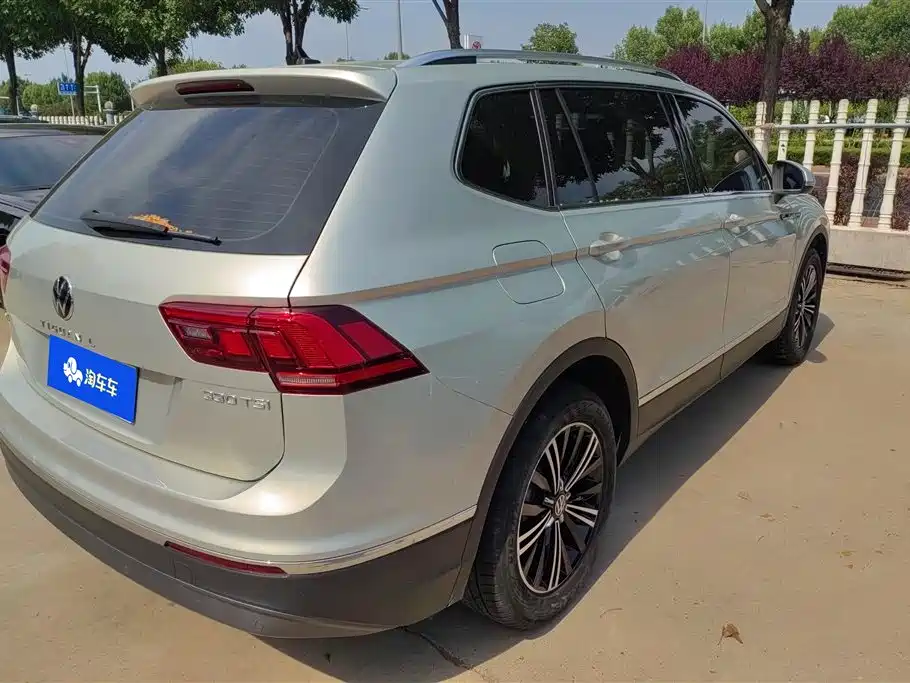 Volkswagen Tiguan L 2021 330TSI Automatic 2WD Smart фото 3