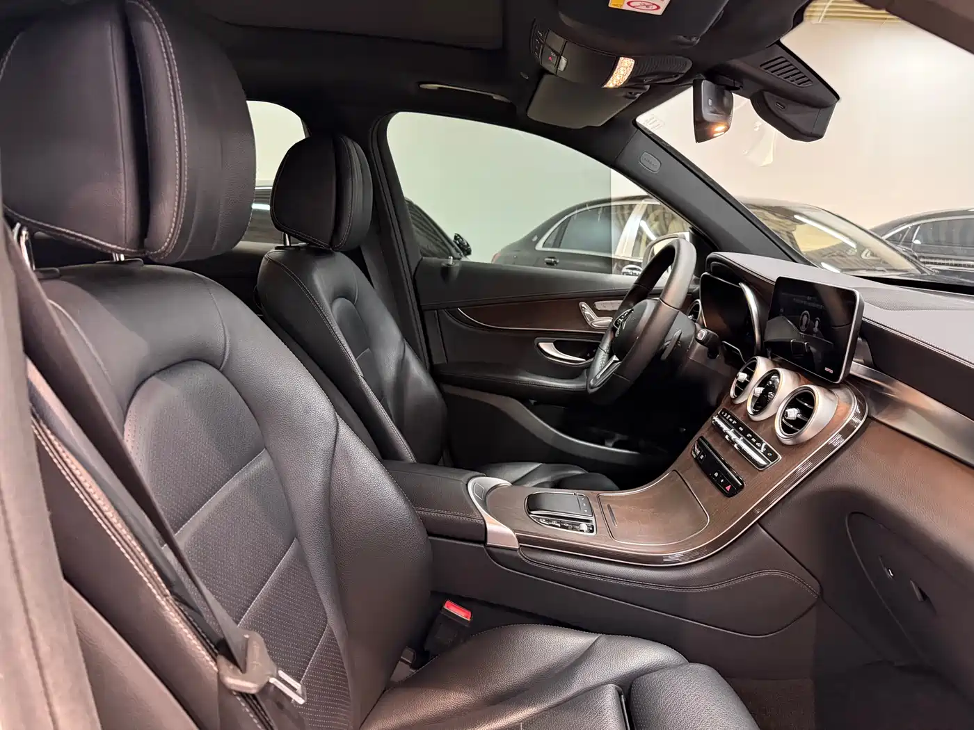 Mercedes-Benz GLC 2021 GLC 260 L 4MATIC Luxury фото 5