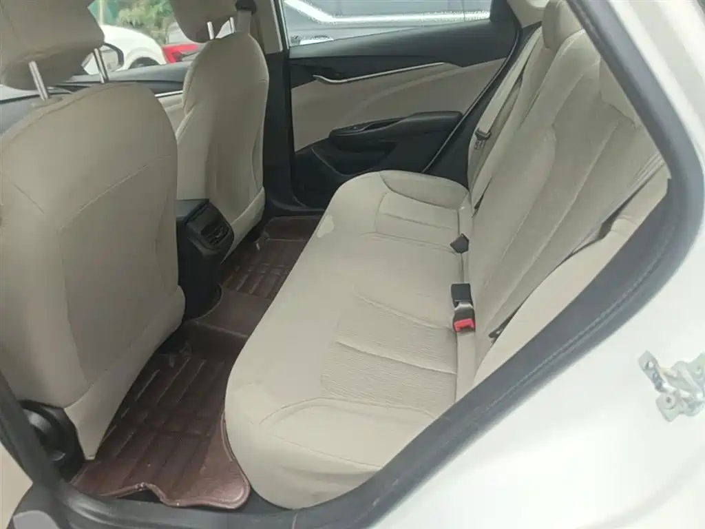 Buick Excelle 2016 15N Automatic Progressive фото 17