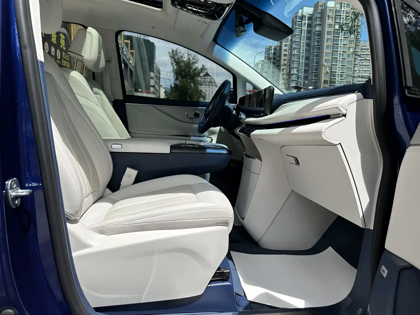 Buick GL8 New Energy 2024 Landglory Luxury Edition 7-Seater фото 18