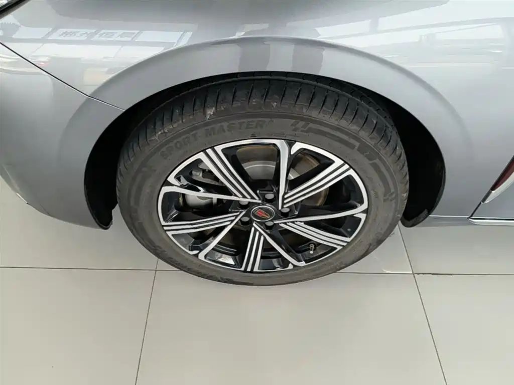 Hongqi H5 PHEV 2025 170 Super Hybrid Edition фото 23
