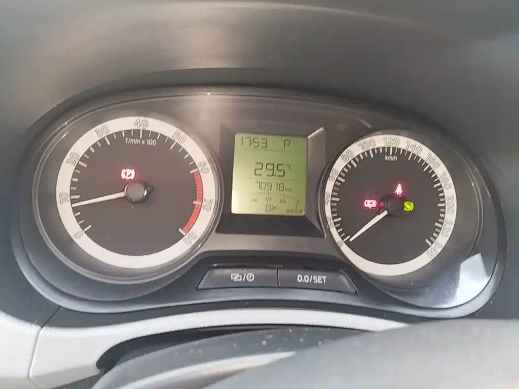 Škoda Fabia 2017 2017 1.4L Auto Car Enjoy Edition
