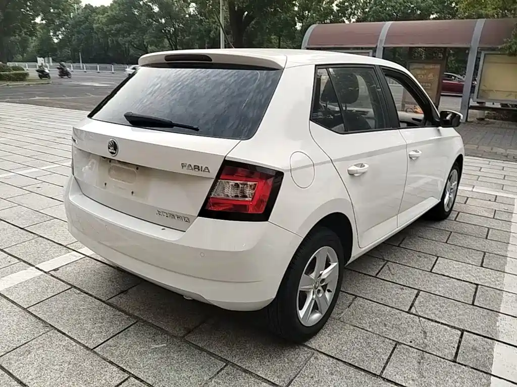 Photo 7 - Škoda Fabia