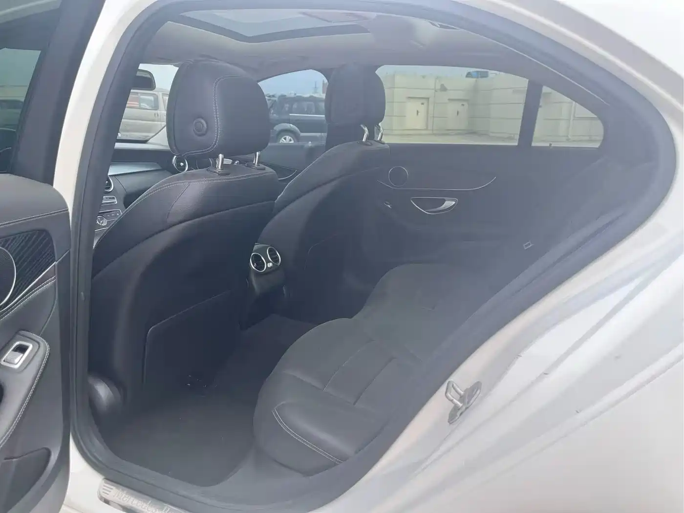 Mercedes-Benz C-Class 2015 Facelift C 200 L Sport фото 8