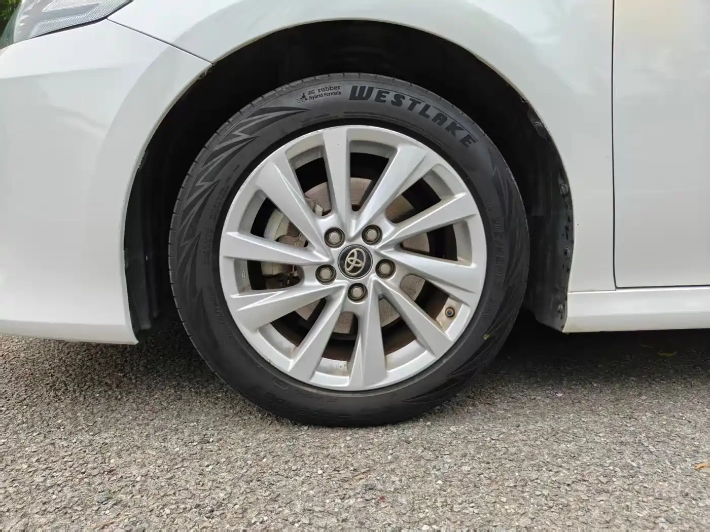Toyota Camry 2021 2.0G Luxury Edition фото 12