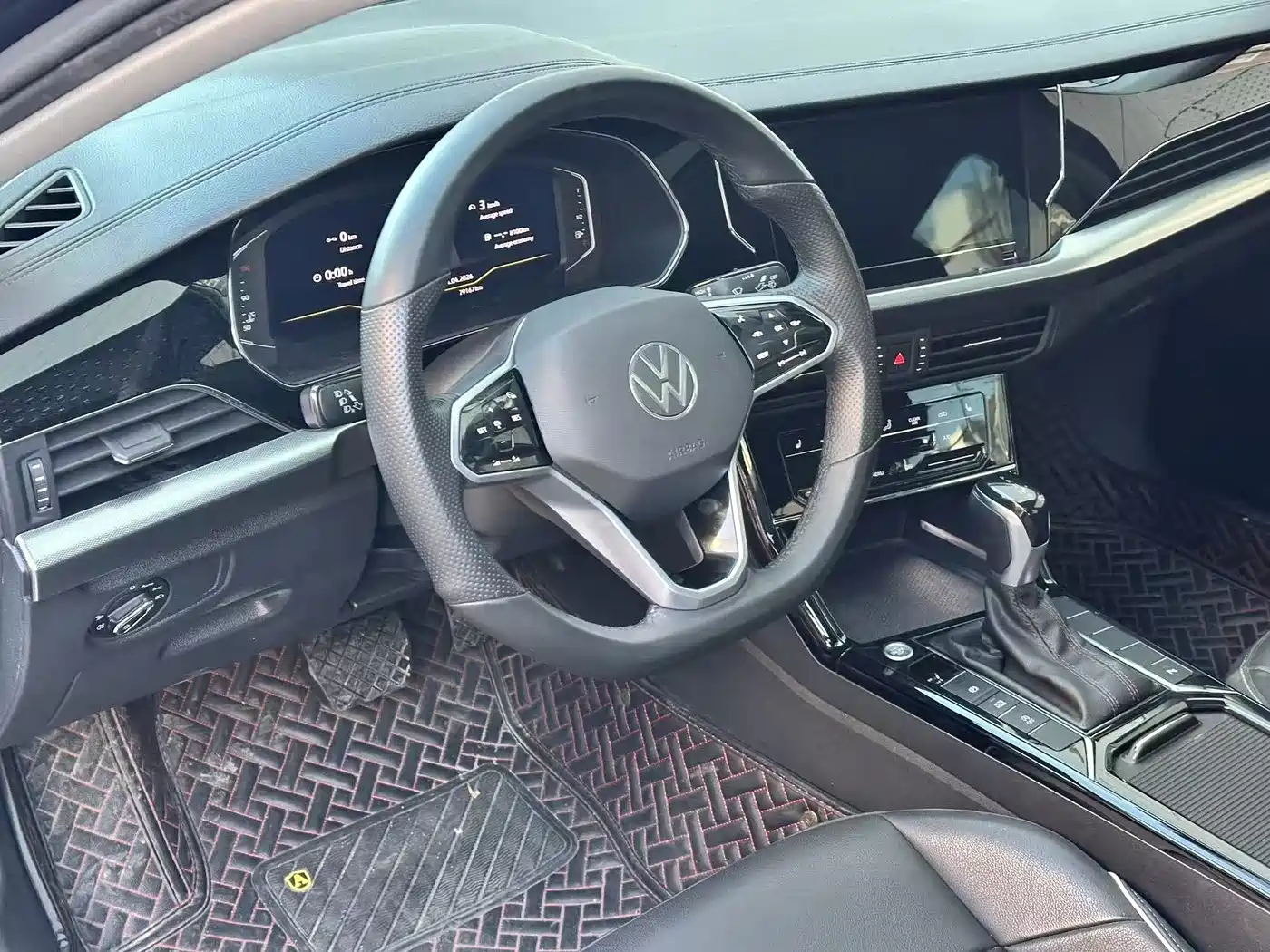 Volkswagen Passat 2022 280TSI Elite Edition фото 11