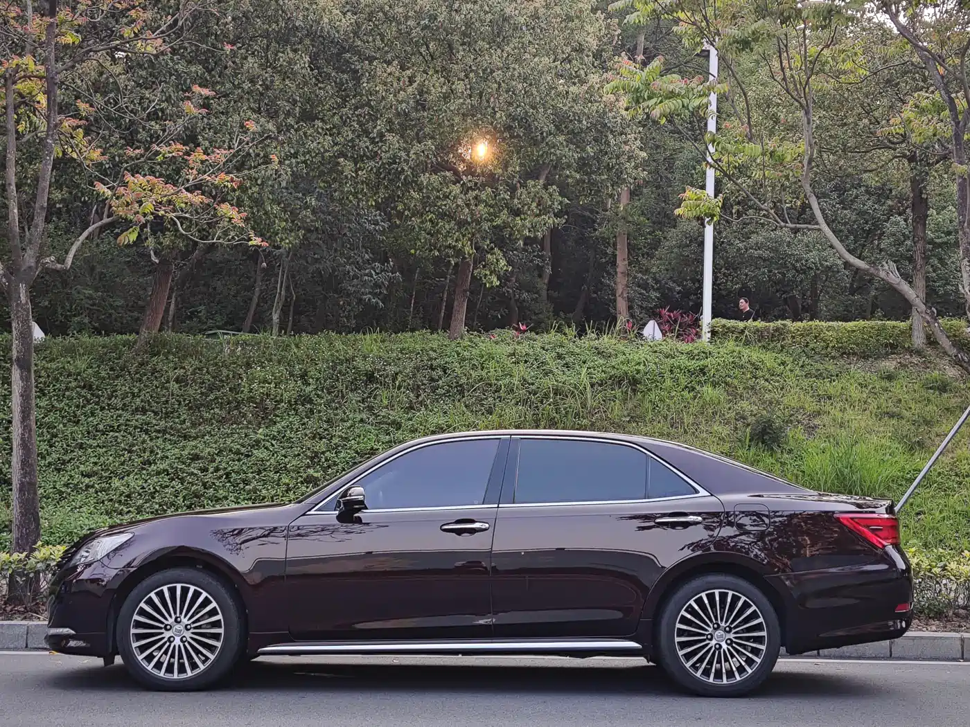 Toyota Crown 2018 2.0T Sport Edition фото 4