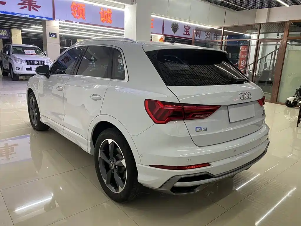 Audi Q3 2022 35 TFSI Fashion Dynamic фото 5