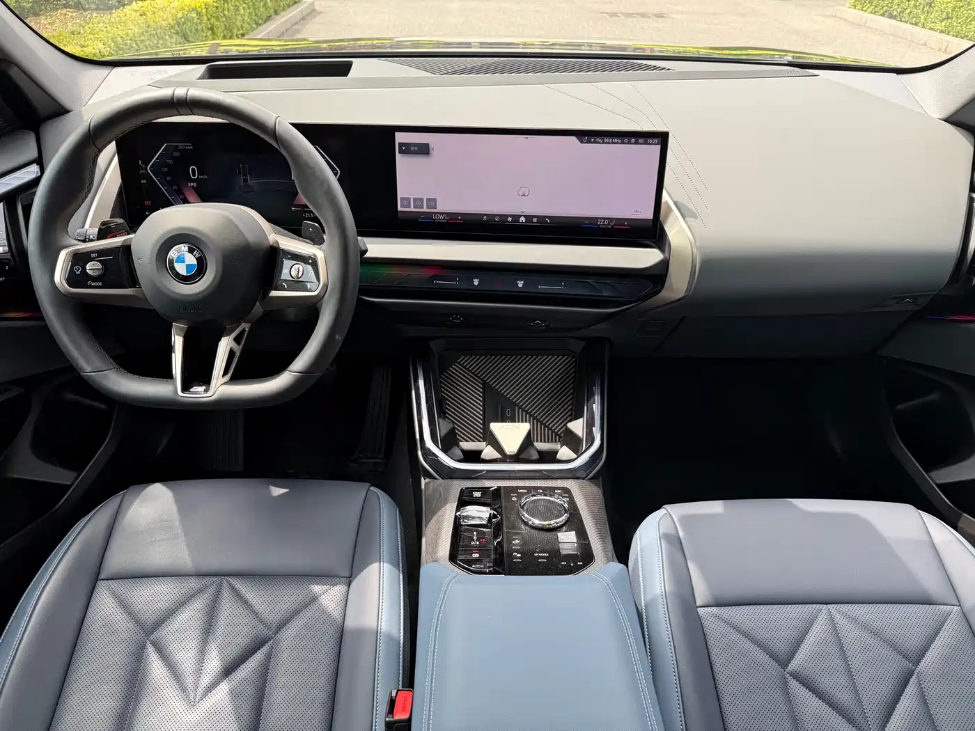 BMW X3 2025 xDrive30L Premium Model M Sport Black Package фото 7