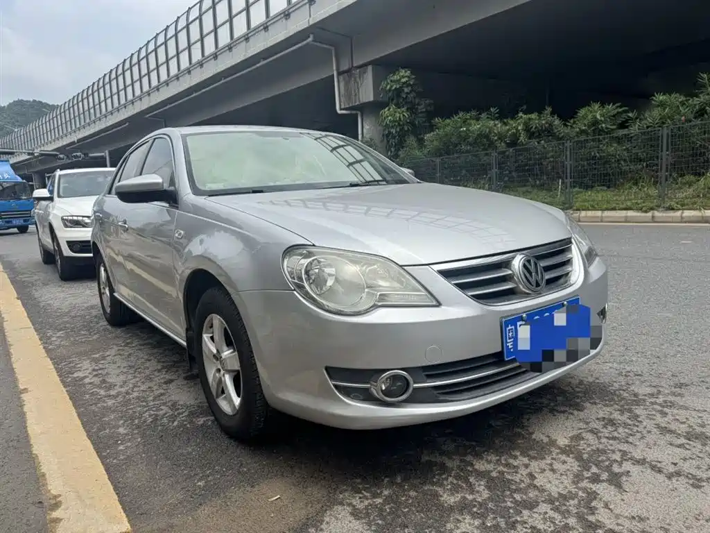 Volkswagen Bora 2012 1.6L Automatic Comfort Model фото 3