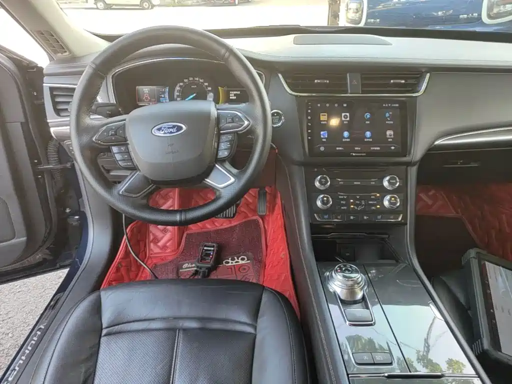 Фото 6 - Ford Taurus