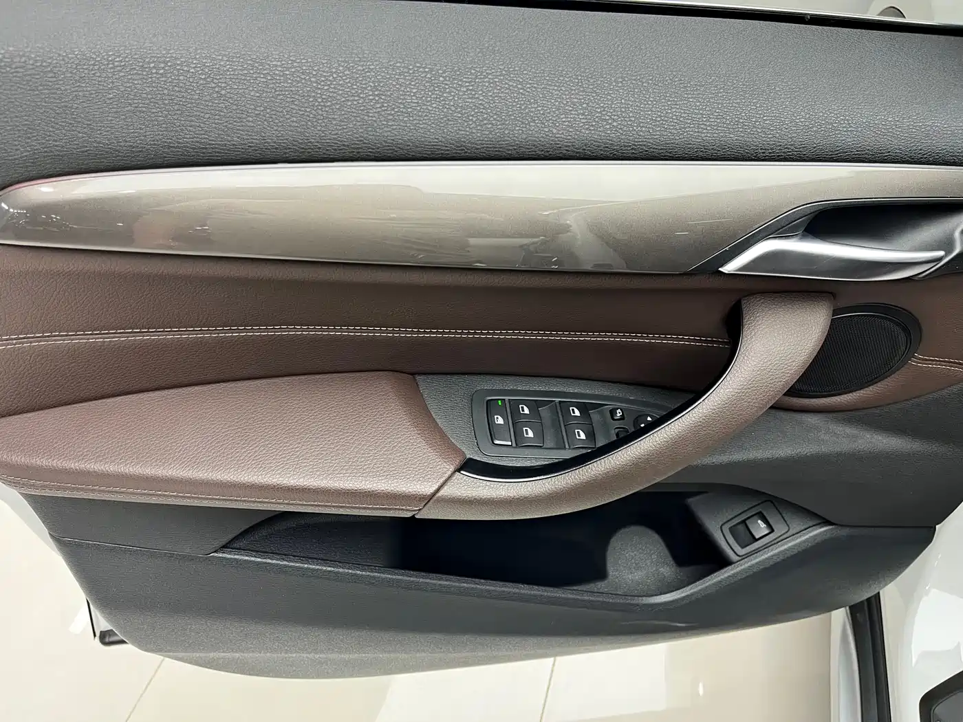 BMW X1 2019 xDrive20Li Premium Model фото 14
