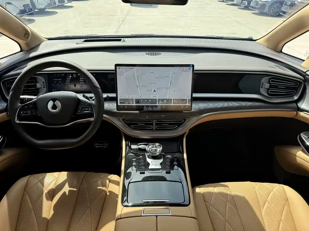 Denza D9 2025 DM-i Smart Drive Edition 1020 AWD Prestige фото 9