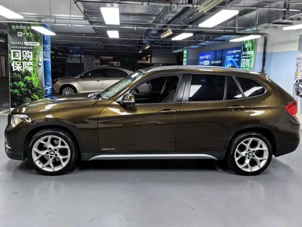 Фото 10 - BMW X1