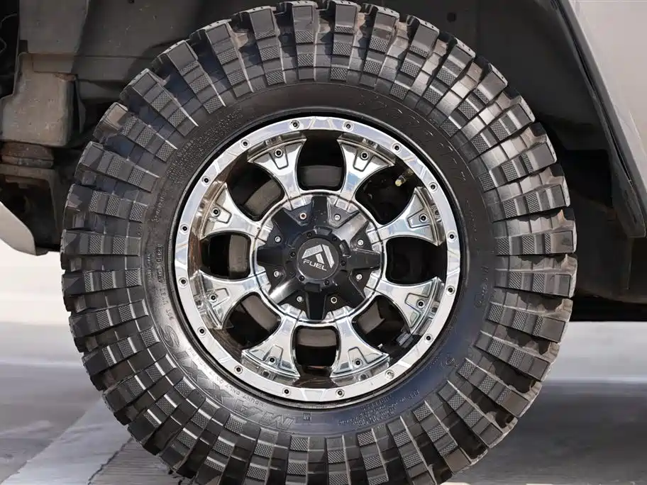 Hummer H2 2010 2008 Model 6.2 AT