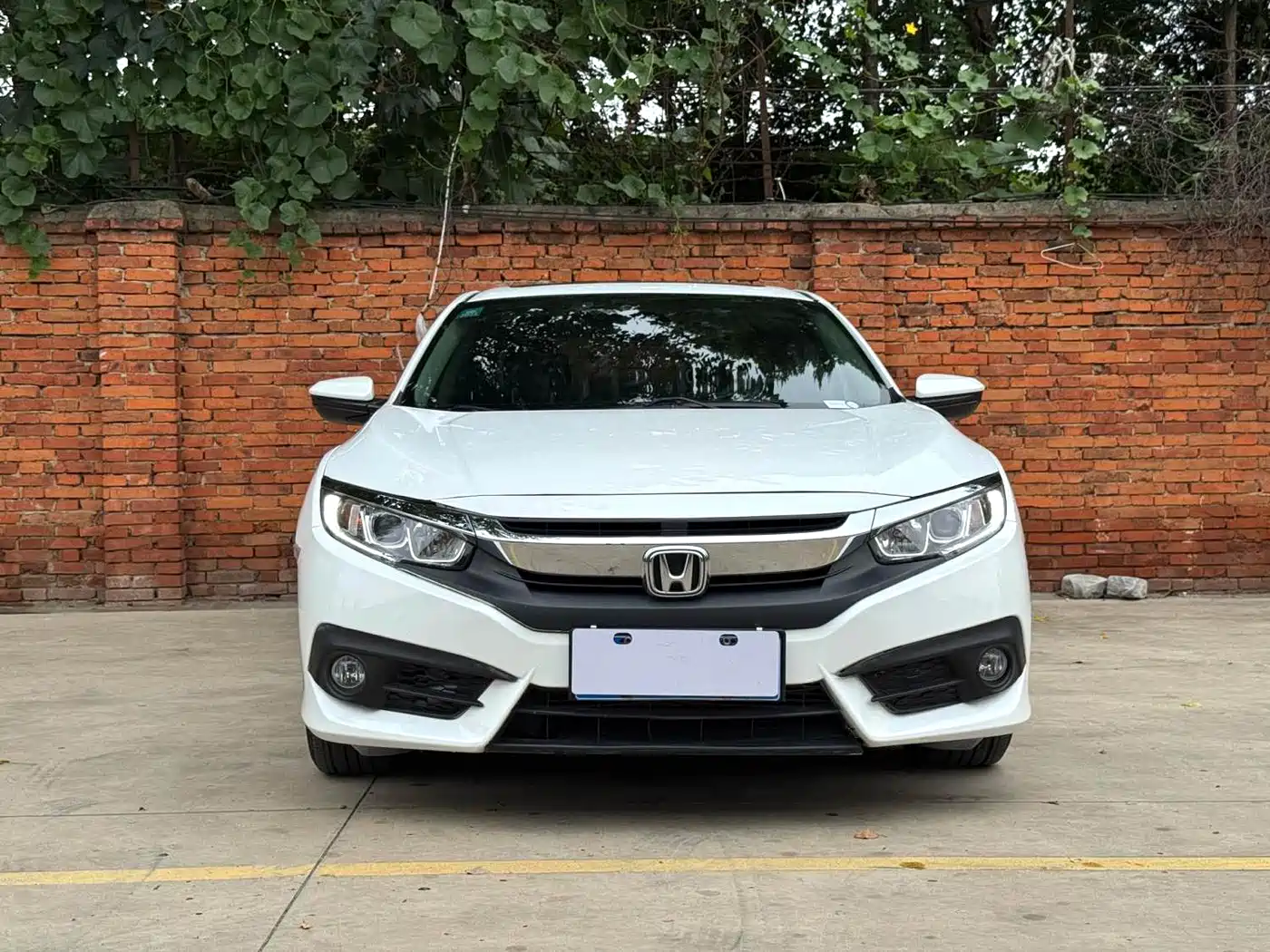 Фото 2 - Honda Civic