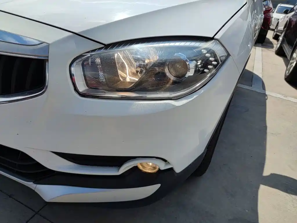 Zhonghua V5 2016 2016 1.5T Automatic 2WD Smart