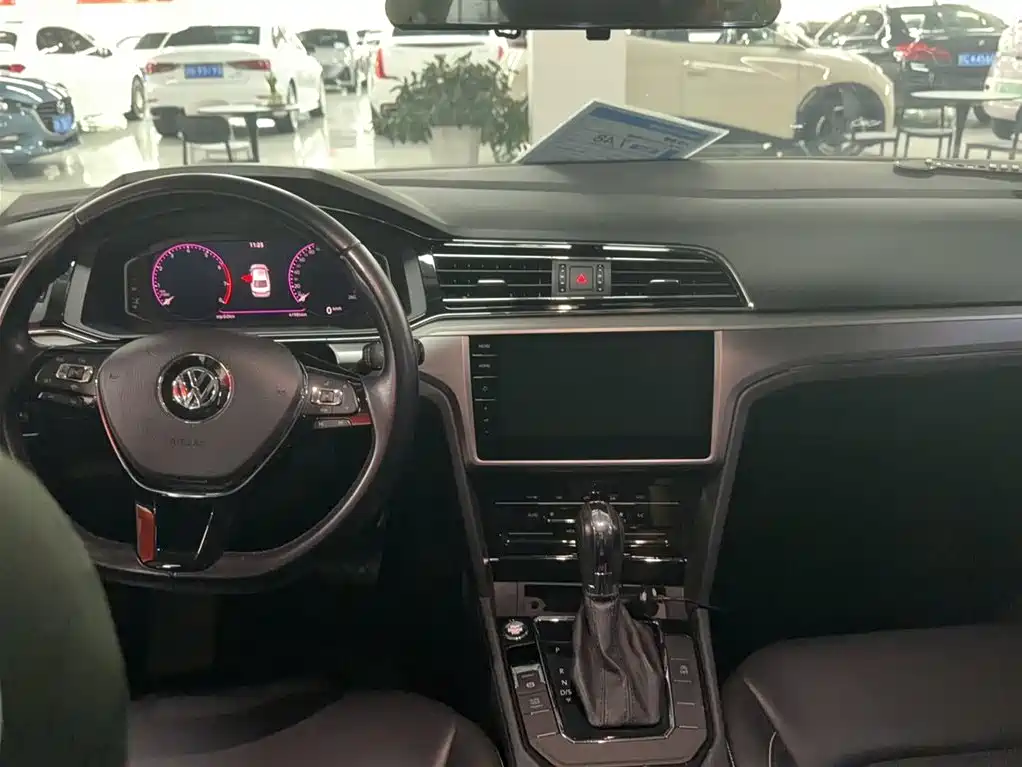 Volkswagen Lamando 2021 280TSI DSG Comfort Edition фото 17