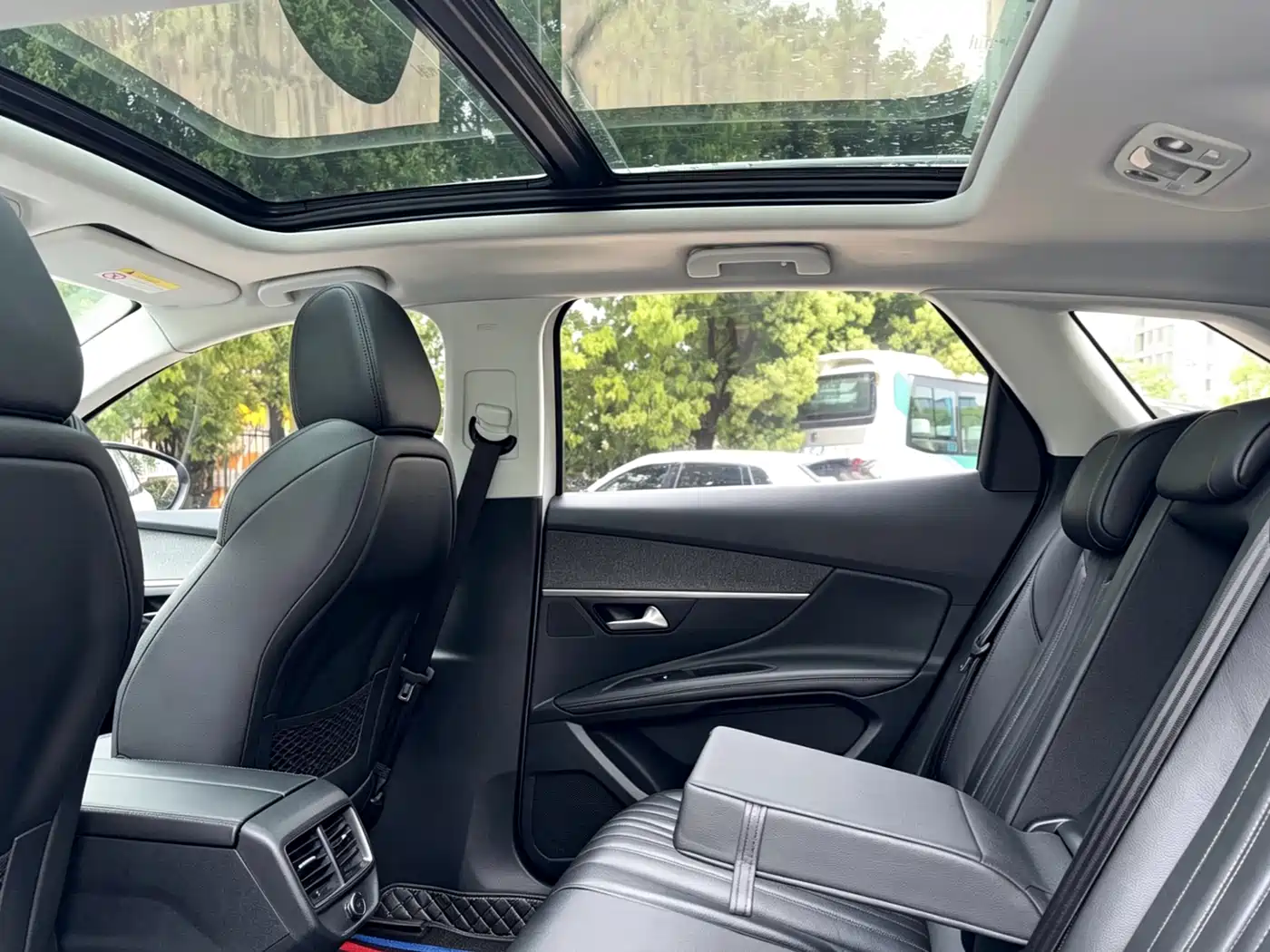 Peugeot 4008 2018 350THP Luxury фото 15