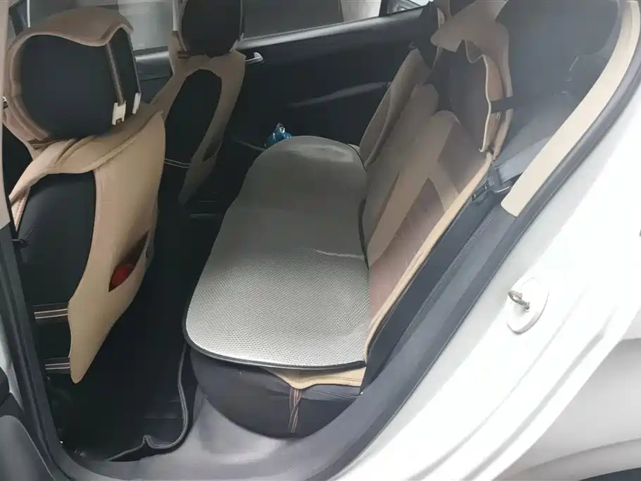 Peugeot 308 2013 Model 1.6L Automatic Superior Style фото 11