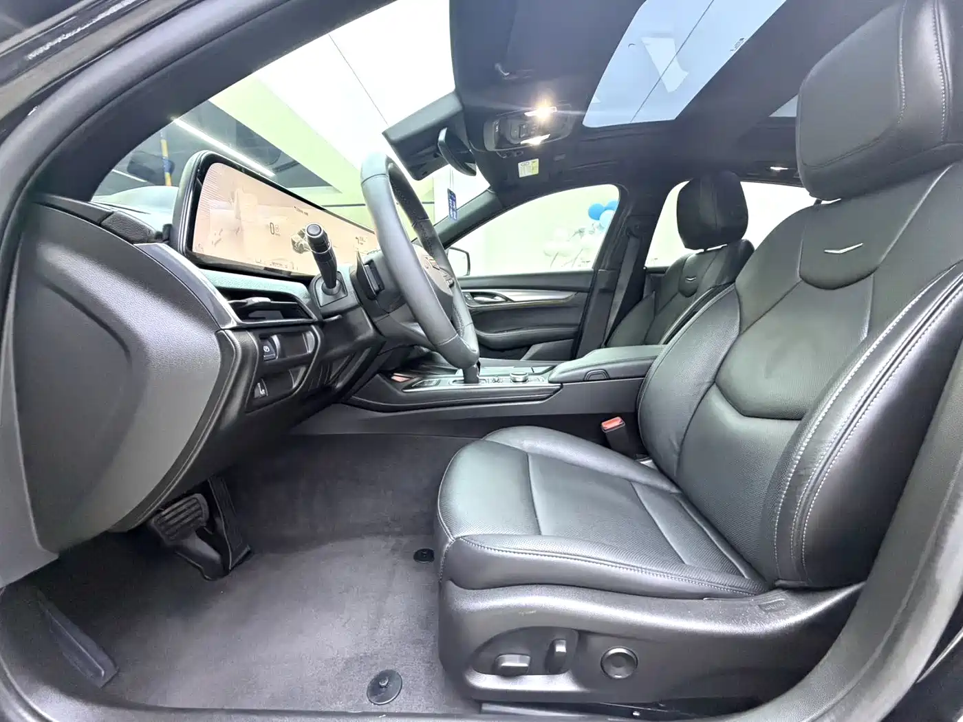 Cadillac CT5 2024 28T Luxury Model Pro фото 4