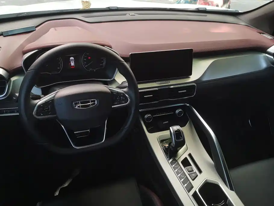 Geely Coolray 2020 2020 PRO 260T DCT Knight