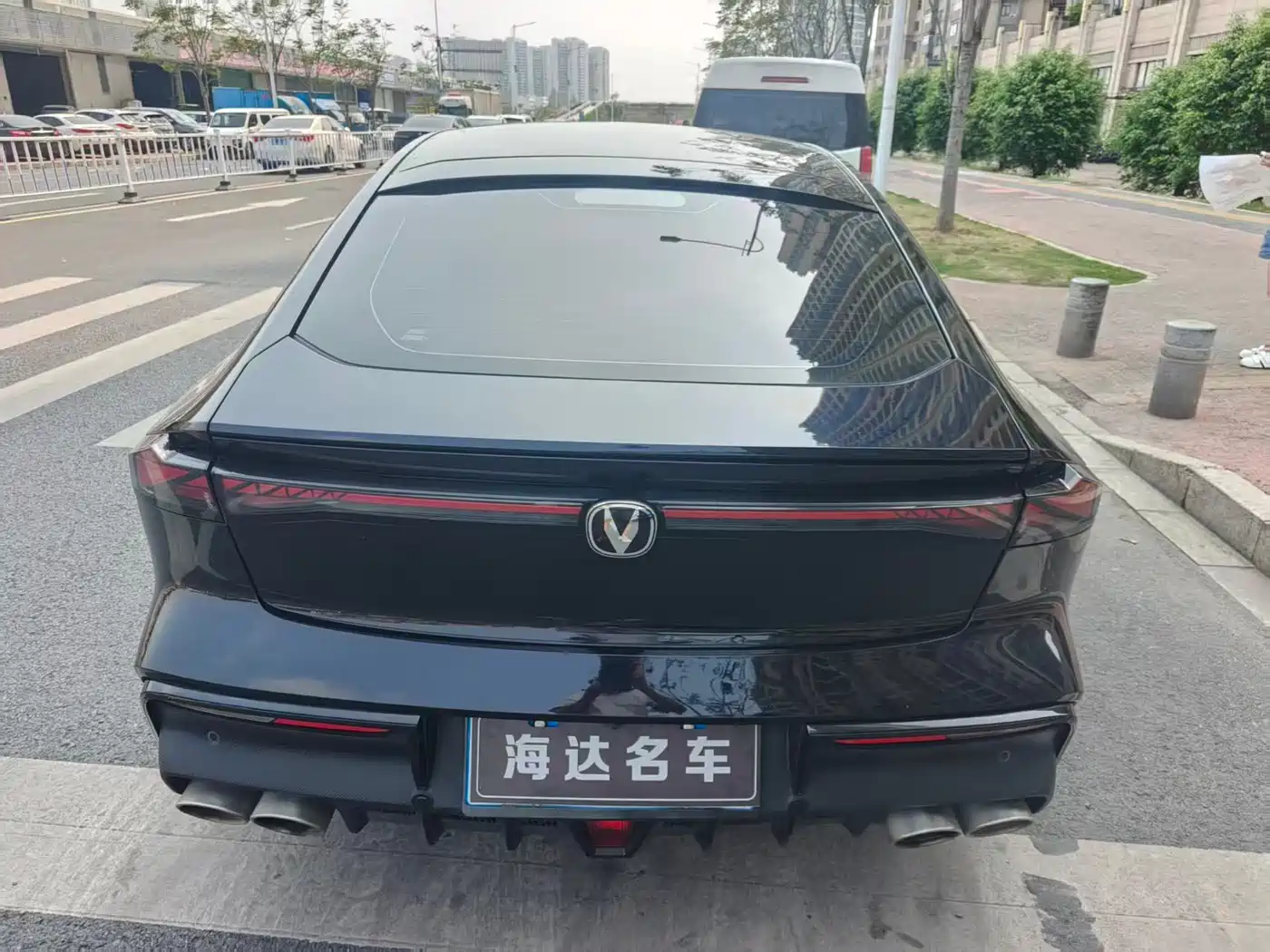CHANGAN UNI V