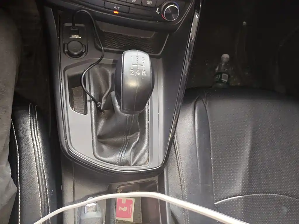 Peugeot 308 2018 2016 1.6L Manual Fashion