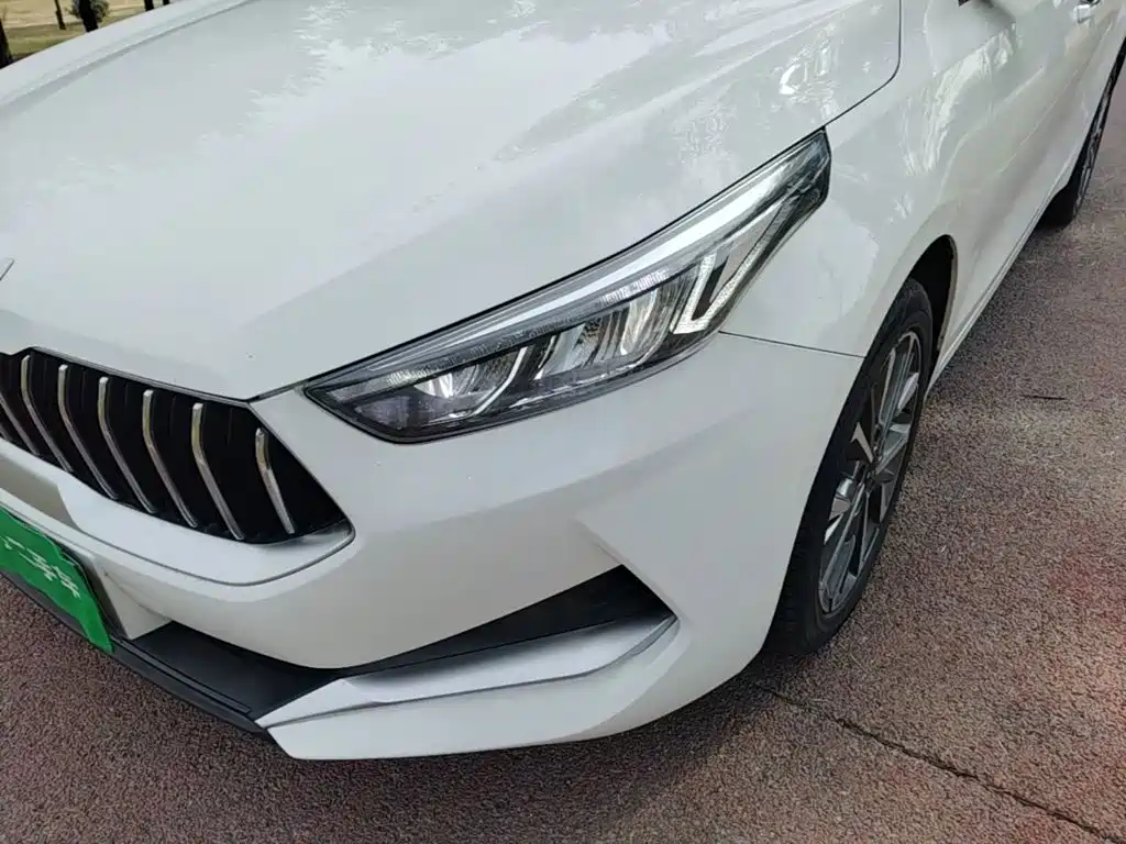 صورة 24 - Kia K3