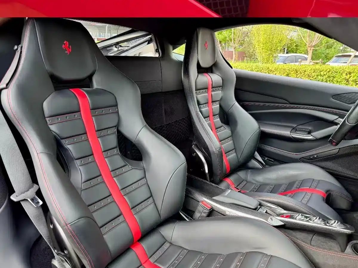 Ferrari F8 2020 2019 Tributo 3.9T V8