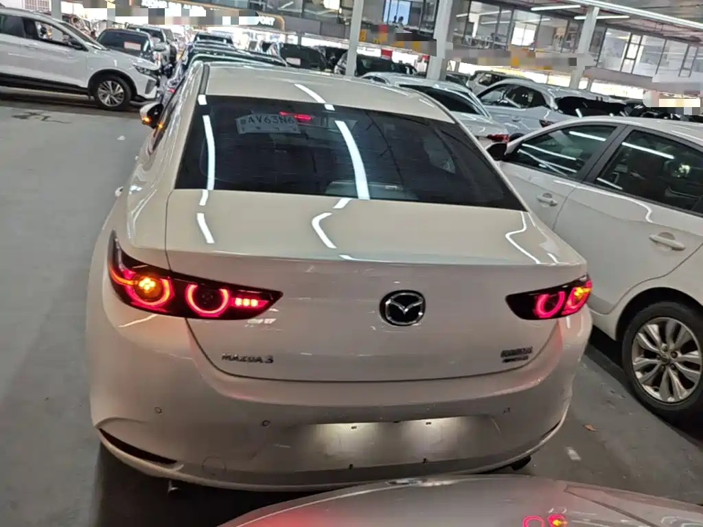Mazda Mazda3 Axela 2025 2023 2.0L Auto Zhiyao