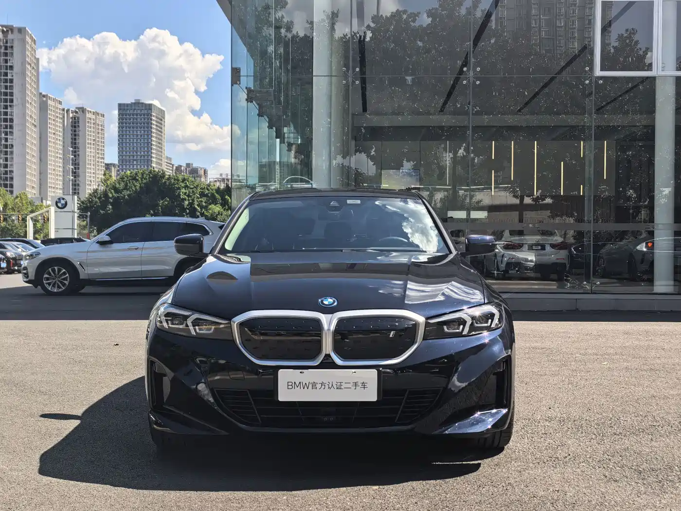 Фото 2 - BMW i3