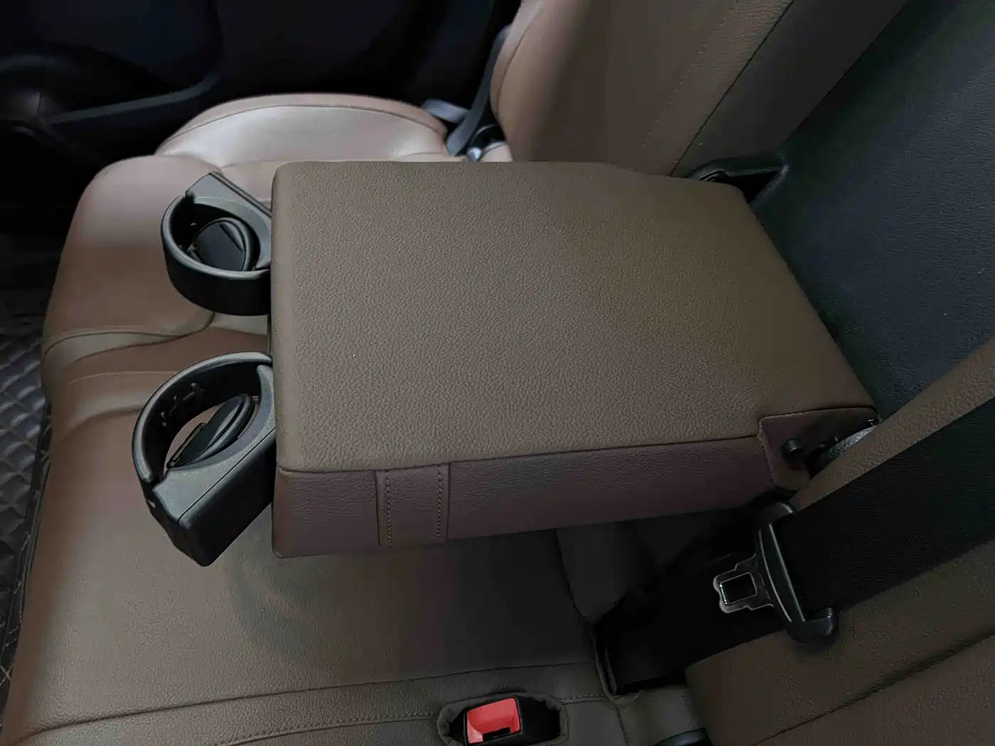 Mercedes-Benz GLB 2021 GLB 200 Dynamic фото 28